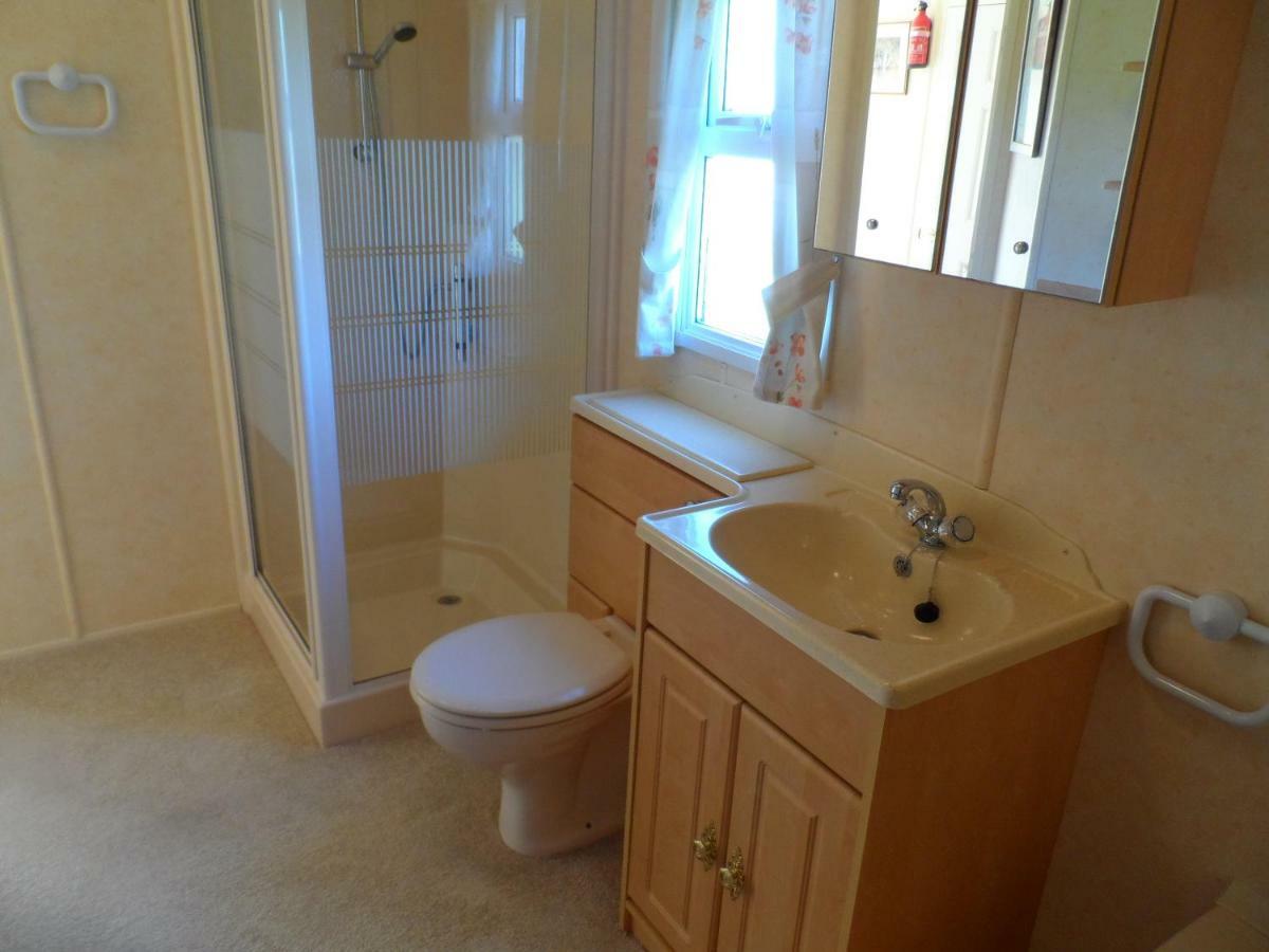 Luxury Mobile Home near Perranporth situated on a quiet farm Truro Extérieur photo