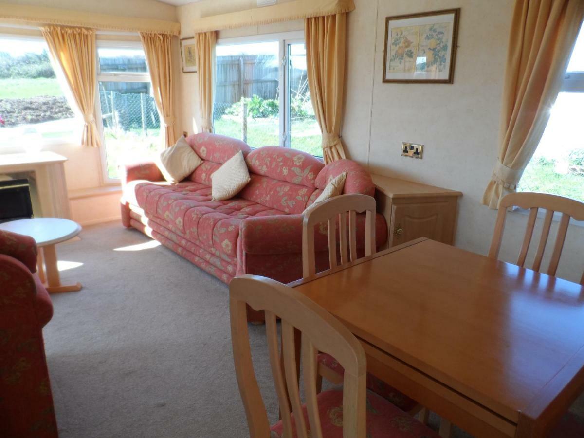 Luxury Mobile Home near Perranporth situated on a quiet farm Truro Extérieur photo