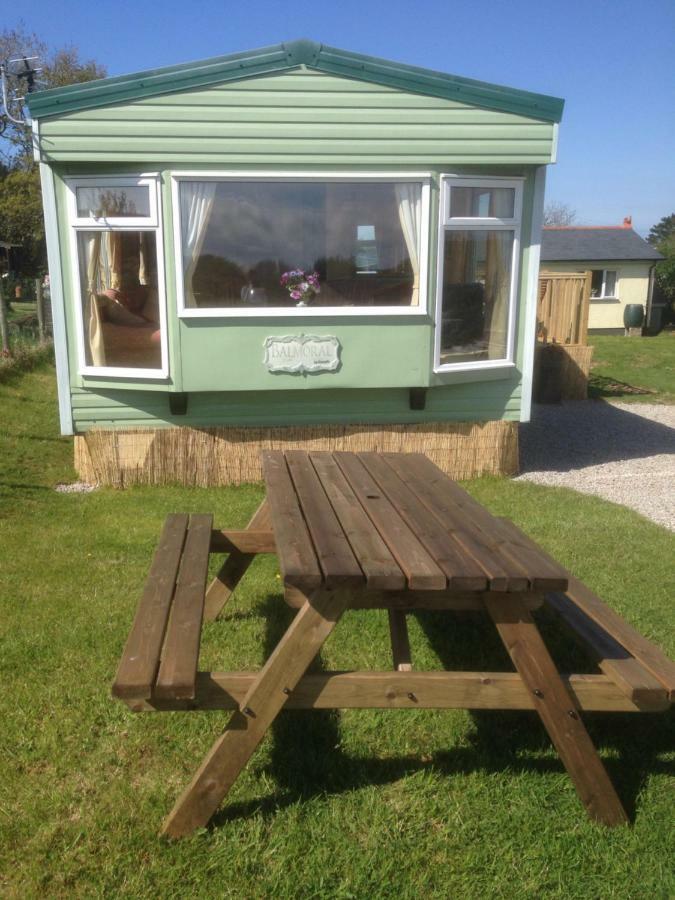 Luxury Mobile Home near Perranporth situated on a quiet farm Truro Extérieur photo